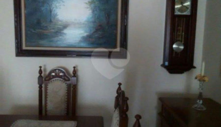 Apartamento à venda com 2 quartos, sendo 1 suíte, em Vila Tupi, Praia Grande, SP