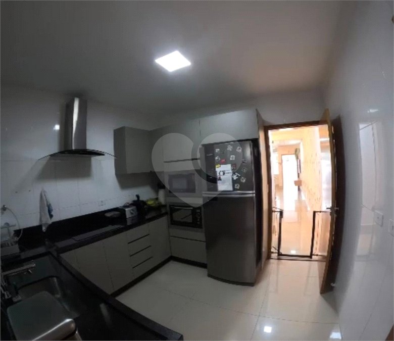 Sobrado à venda com 3 quartos, sendo 1 suíte, em Vila Lúcia, São Paulo, SP