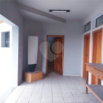 Casa à venda com 4 quartos, sendo 3 suítes, no condomínio Arujá 5, Arujá - SP