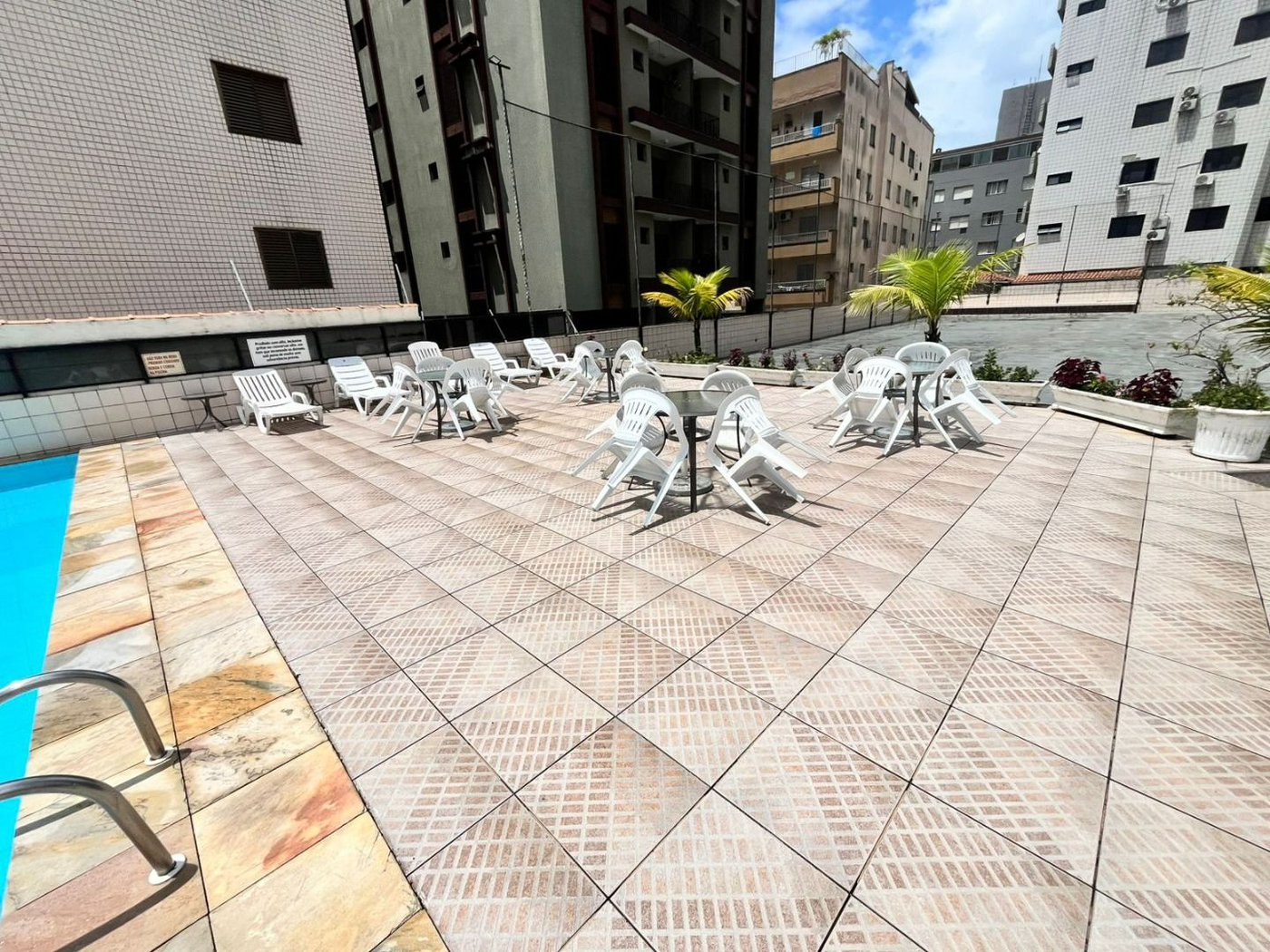 Apartamento com 1 dormitório à venda, 45 m² por R$ 290.000,00 - Jardim Três Marias - Guarujá/SP