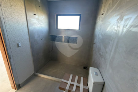 Casa em condomínio à venda com 4 quartos, sendo 3 suítes, em Ogiva, Cabo Frio, RJ