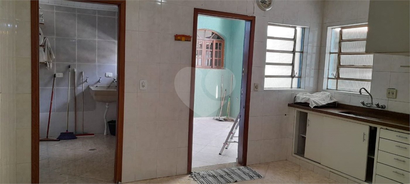 Sobrado à venda com 6 quartos, sendo 3 suítes, em Vila Divina Pastora, São Paulo, SP