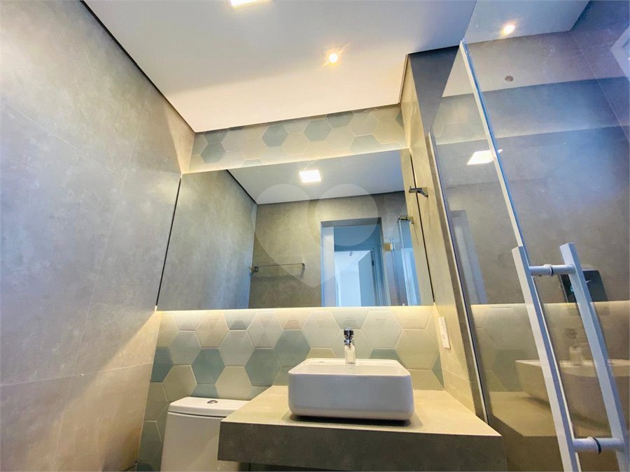 Apartamento à venda ou para alugar com 3 quartos, sendo 1 suíte,  em Vila Mogilar, Mogi das Cruzes, SP
