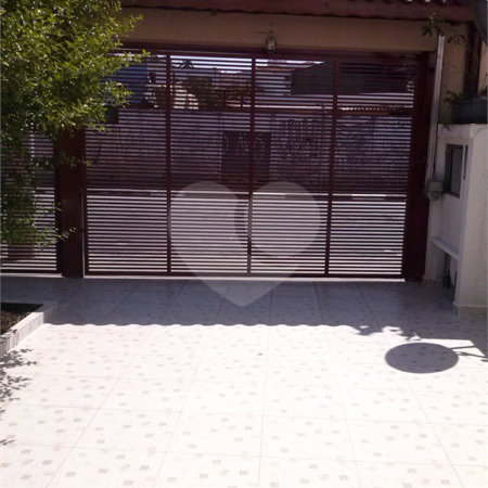 Sobrado à venda com 3 quartos em Jardim Itacolomi, São Paulo, SP