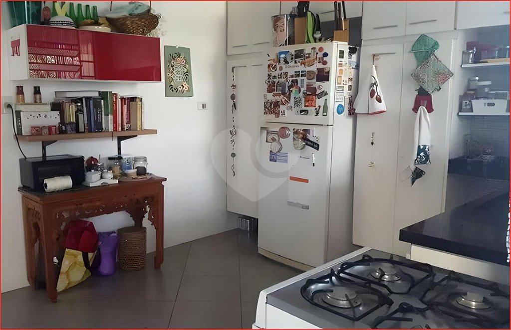 Casa à venda com 4 quartos, sendo 1 suíte, em Jardim Monte Kemel, São Paulo, SP
