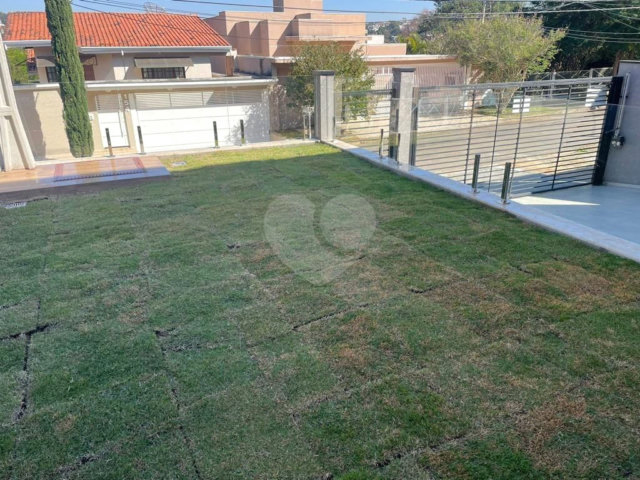 Casa à venda com 3 suítes em Parque Arco Iris, Atibaia, SP