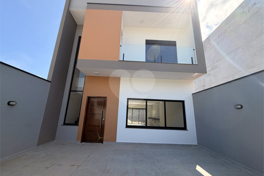 Sobrado à venda com 3 quartos, sendo 1 suíte, em Laranjeiras, Caieiras, SP