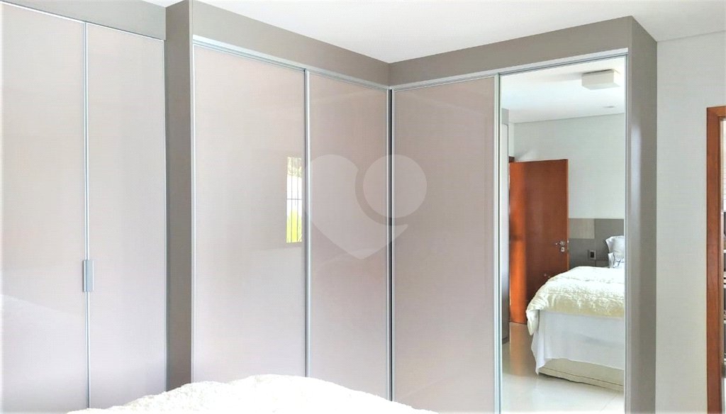 Chácara à venda com 6 quartos, sendo 4 suítes,  em Pinheirinho, Vinhedo, SP