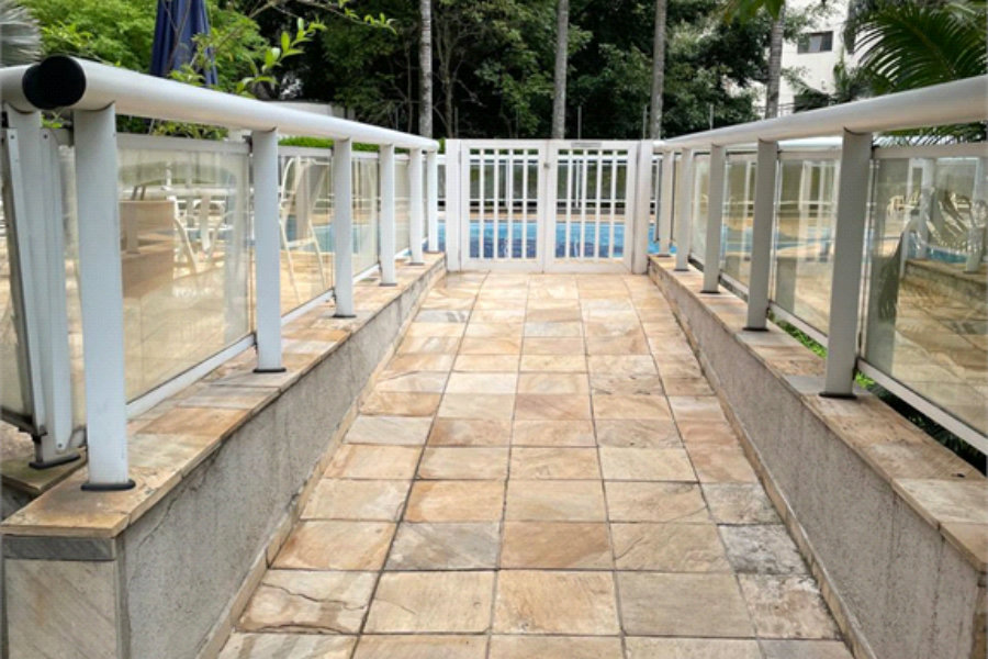 Apartamento à venda com 3 suítes em Campo Belo, São Paulo, SP