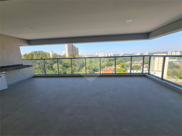 Apartamento à venda com 3 suítes em Jardim Marajoara, São Paulo, SP