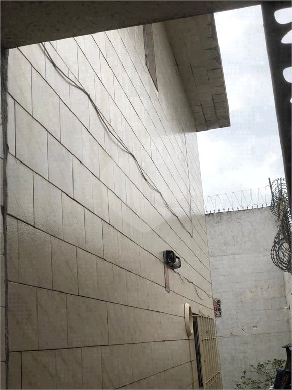 Sobrado à venda com 2 quartos em Artur Alvim, São Paulo, SP