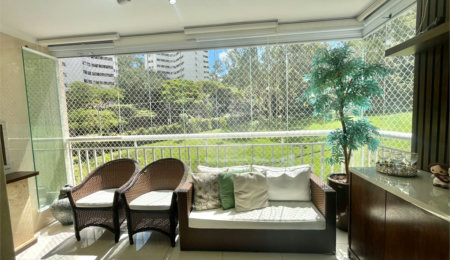 Apartamento à venda com 3 quartos, sendo 1 suíte,  em Jardim das Vertentes, São Paulo, SP