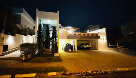 Casa à venda no condomínio Shamballa II, Atibaia - SP