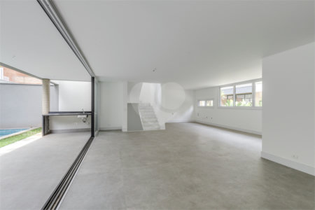 Casa à venda com 4 suítes no condomínio Venezia, São Paulo - SP