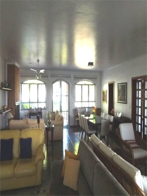 Casa à venda com 4 quartos, sendo 2 suítes,  no condomínio Acmti - Colinas do Mosteiro, Terras de Itaici e Recanto dos Pássaros, Indaiatuba - SP