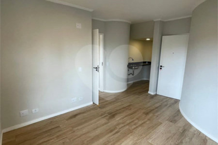 Flat à venda com 1 suíte em Liberdade, São Paulo, SP