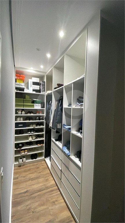 Casa à venda com 4 suítes no condomínio Veneza, Mogi das Cruzes - SP
