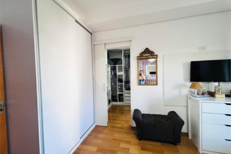 Casa à venda com 4 quartos, sendo 2 suítes, no condomínio Carmen Blanco, Sorocaba - SP