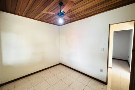 Casa à venda com 3 quartos em Campo Grande, Rio de Janeiro, RJ