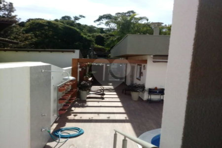 Casa à venda com 3 quartos, sendo 1 suíte, no condomínio Bosque de Grevilea, Vinhedo - SP