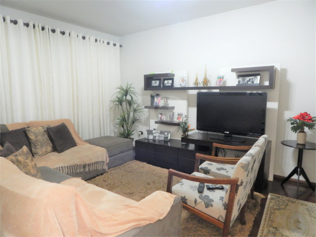 Sobrado à venda com 4 quartos, sendo 1 suíte,  em Chácara Santo Antônio (zona Sul), São Paulo, SP