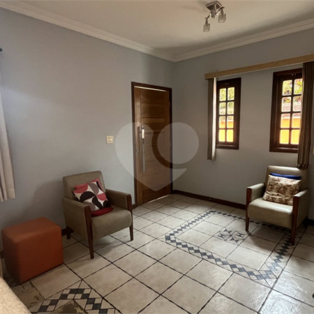 Sobrado à venda ou para alugar com 4 quartos, sendo 2 suítes, em Jardim Terceiro Centenário, Atibaia, SP