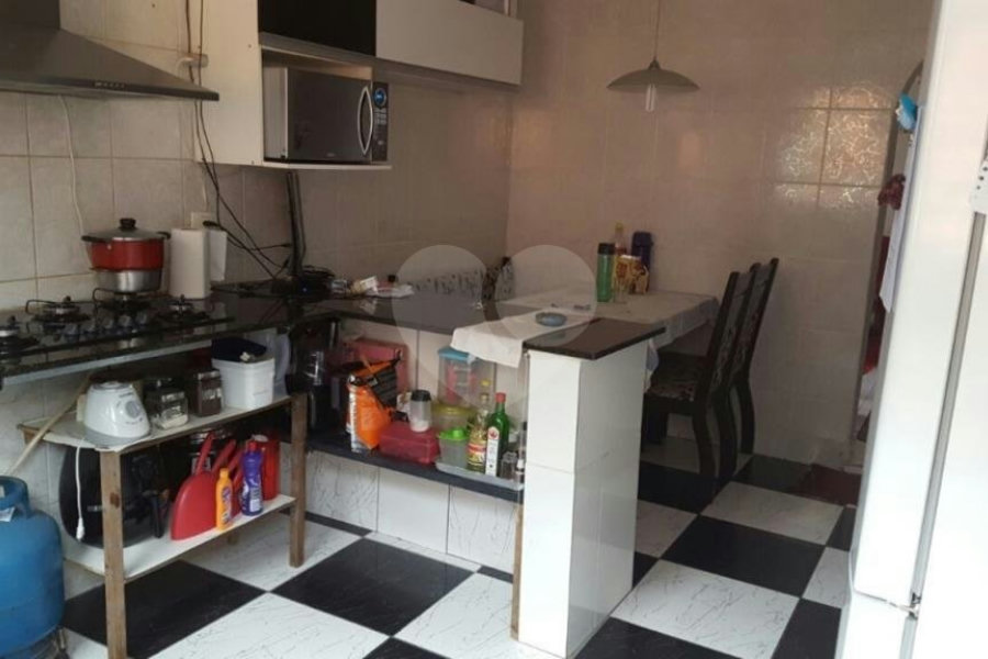 Sobrado à venda com 4 quartos, sendo 1 suíte, em Tremembé, São Paulo, SP