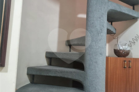 Casa à venda com 5 quartos, sendo 2 suítes,  em Vila Maria Alta, São Paulo, SP
