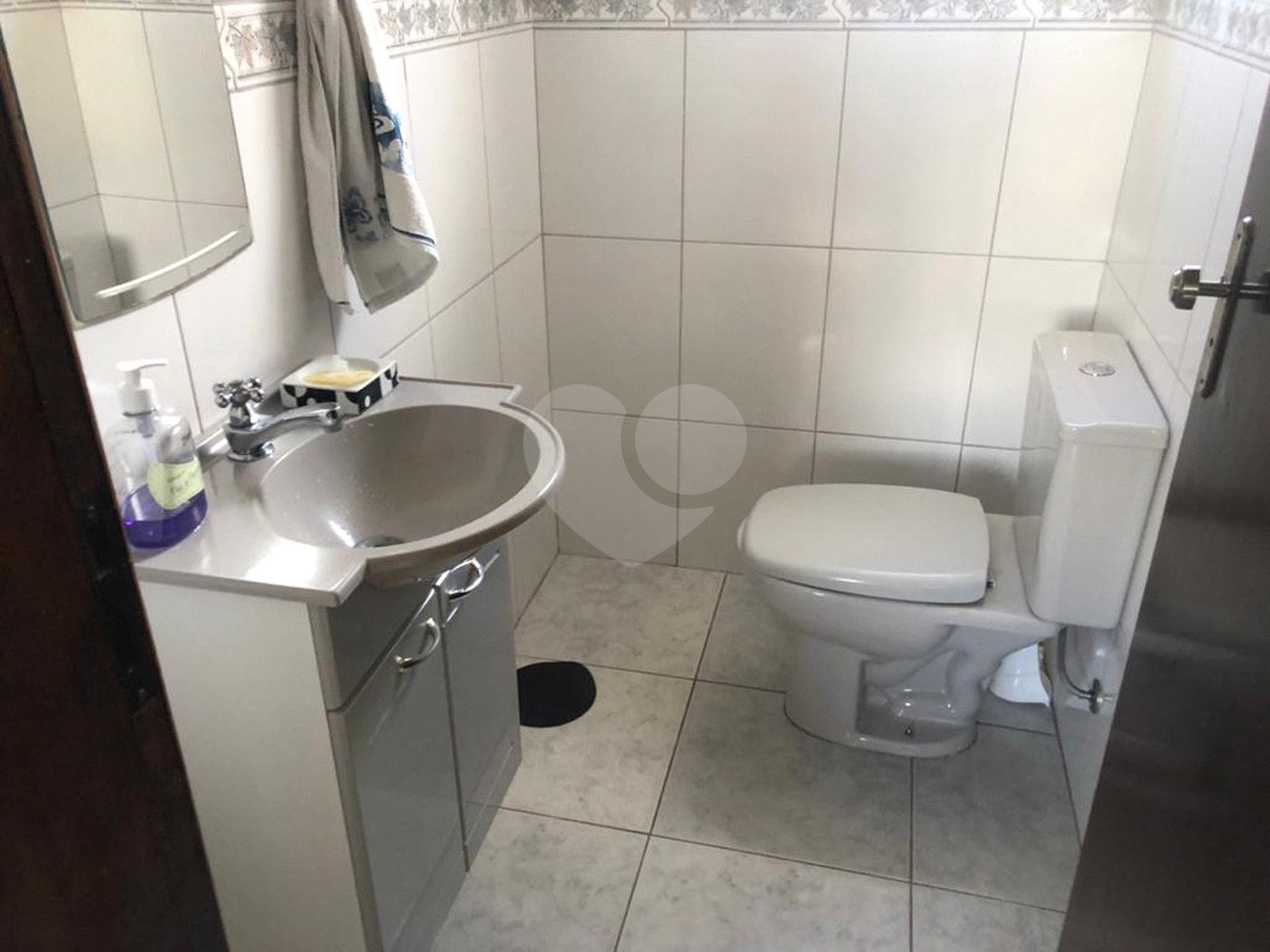 Casa à venda com 3 quartos, sendo 2 suítes,  em Jardim do Lago, Atibaia, SP