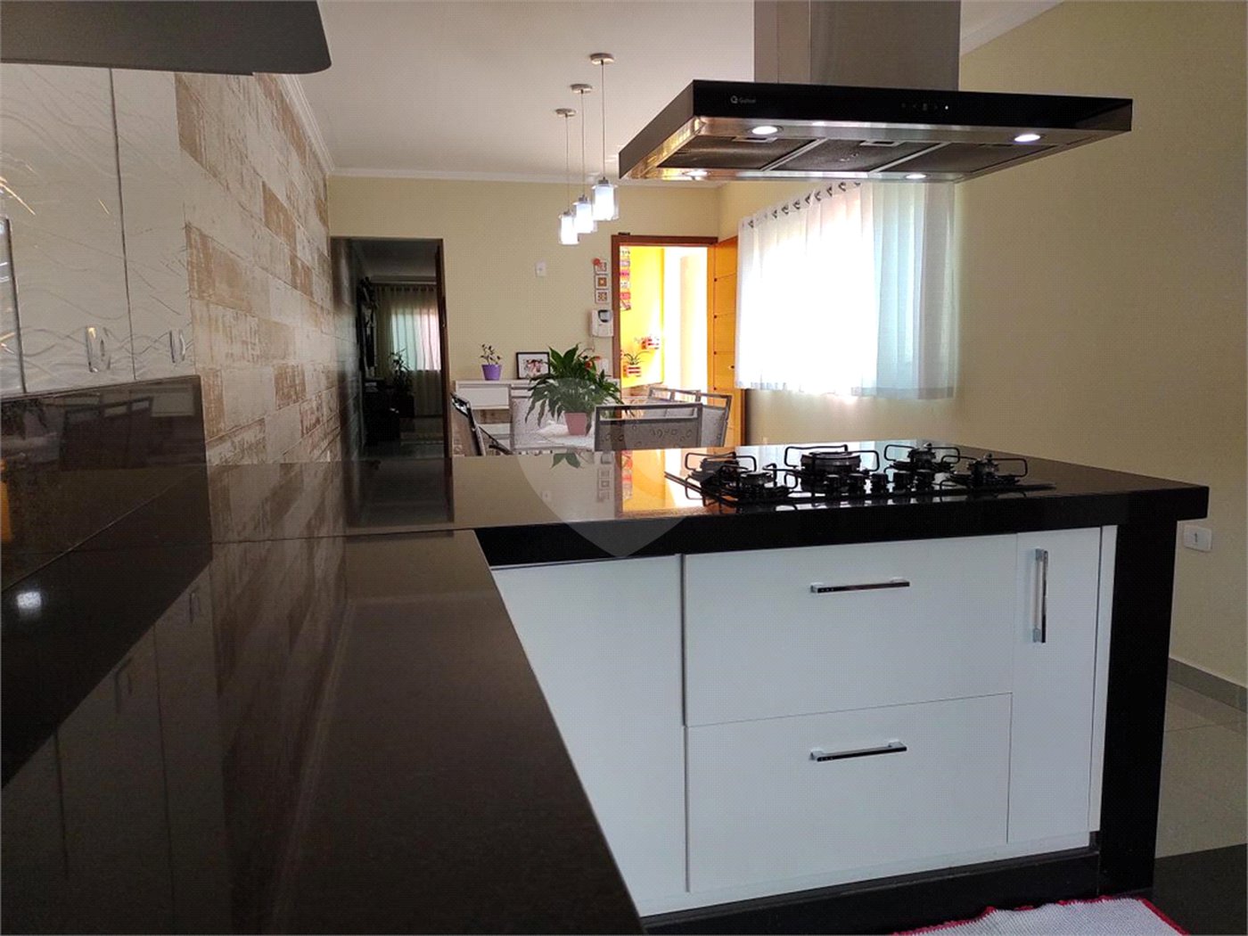 Sobrado à venda com 3 quartos, sendo 1 suíte, em Vila Laís, São Paulo, SP