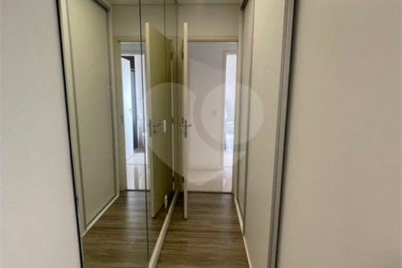 Apartamento à venda com 3 quartos, sendo 1 suíte,  em Vila Suissa, Mogi das Cruzes, SP