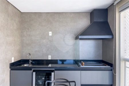 Apartamento à venda com 3 quartos, sendo 1 suíte, em Santo Amaro, São Paulo, SP