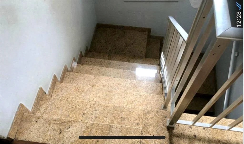 Sobrado à venda ou para alugar com 4 quartos, sendo 1 suíte, em Brooklin Paulista, São Paulo, SP