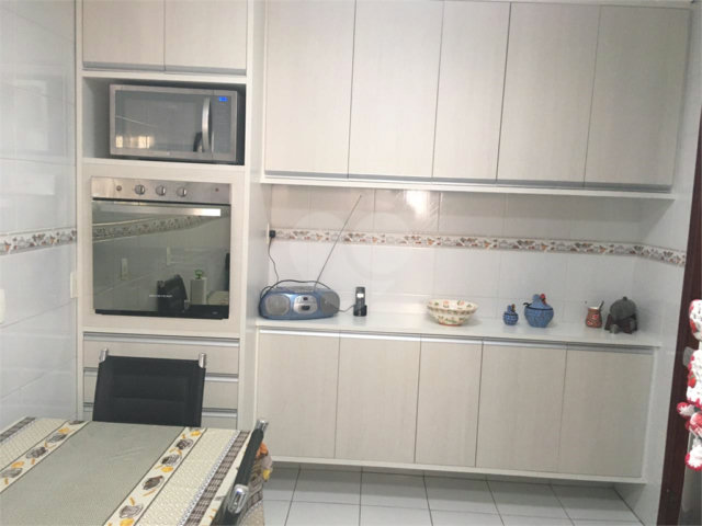Casa à venda com 3 quartos, sendo 1 suíte,  no condomínio Morada de Itapuã, São Paulo - SP