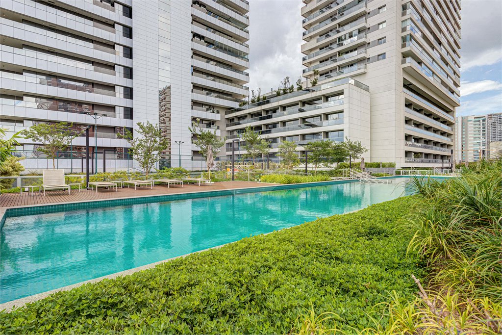 Duplex à venda com 2 suítes em Granja Julieta, São Paulo, SP