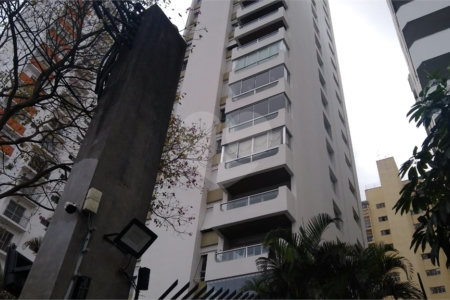 Apartamento à venda ou para alugar com 3 quartos, sendo 1 suíte,  em Indianópolis, São Paulo, SP