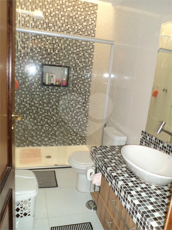 Sobrado à venda com 3 quartos, sendo 1 suíte,  em Jardim Franca, São Paulo, SP