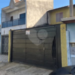 Sobrado à venda com 4 quartos, sendo 1 suíte, em Conjunto Habitacional Itapetininga F3, Itapetininga, SP