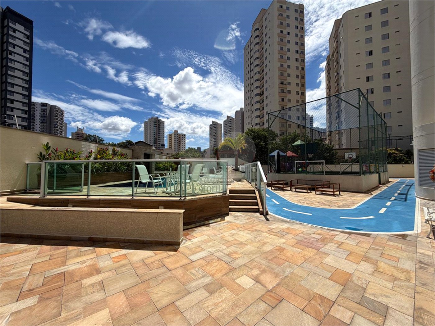 Apartamento à venda com 3 suítes em Santana, São Paulo, SP