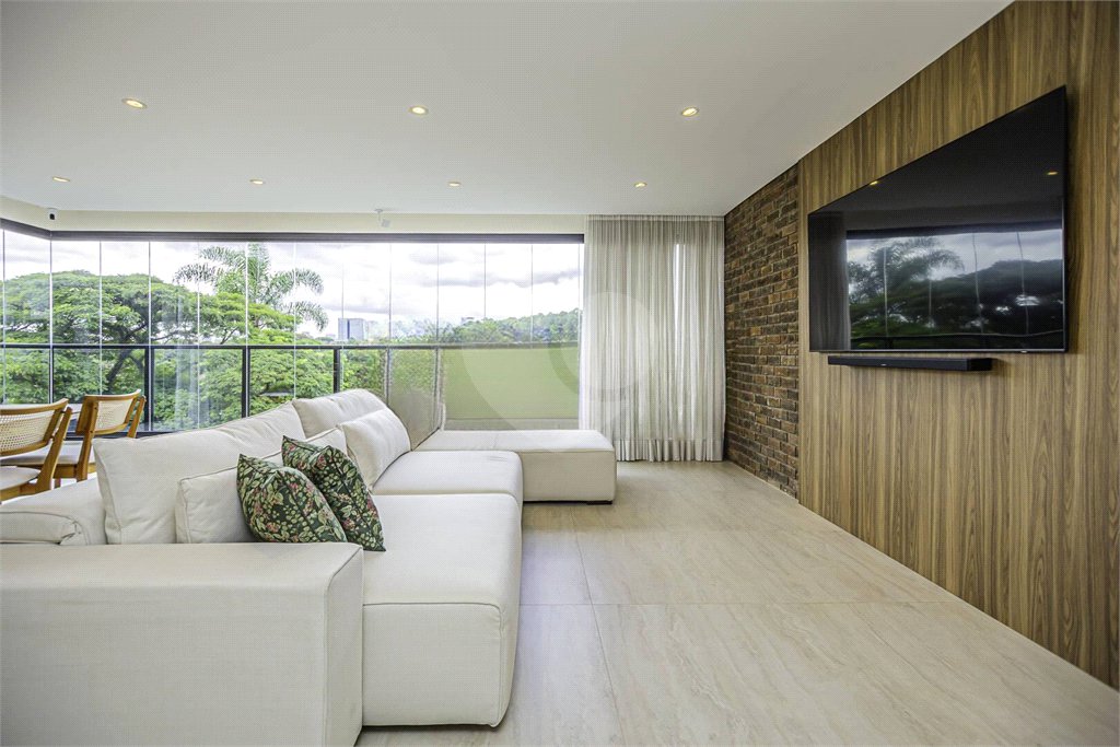 Apartamento à venda com 3 suítes em Cidade Jardim, São Paulo, SP