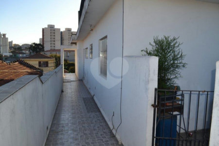 Sobrado à venda com 2 quartos em Vila Nivi, São Paulo, SP