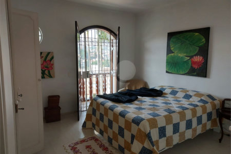 Sobrado à venda com 4 suítes em Vila Inah, São Paulo, SP