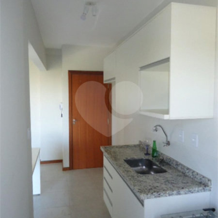 Apartamento no Condomínio Via Campus.