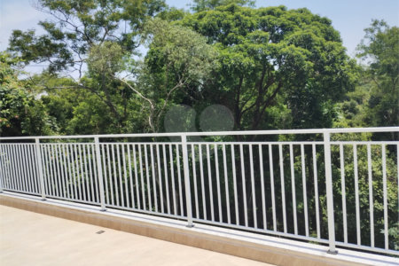 Casa à venda com 3 quartos, sendo 1 suíte, no condomínio Il Paradiso, Vinhedo - SP