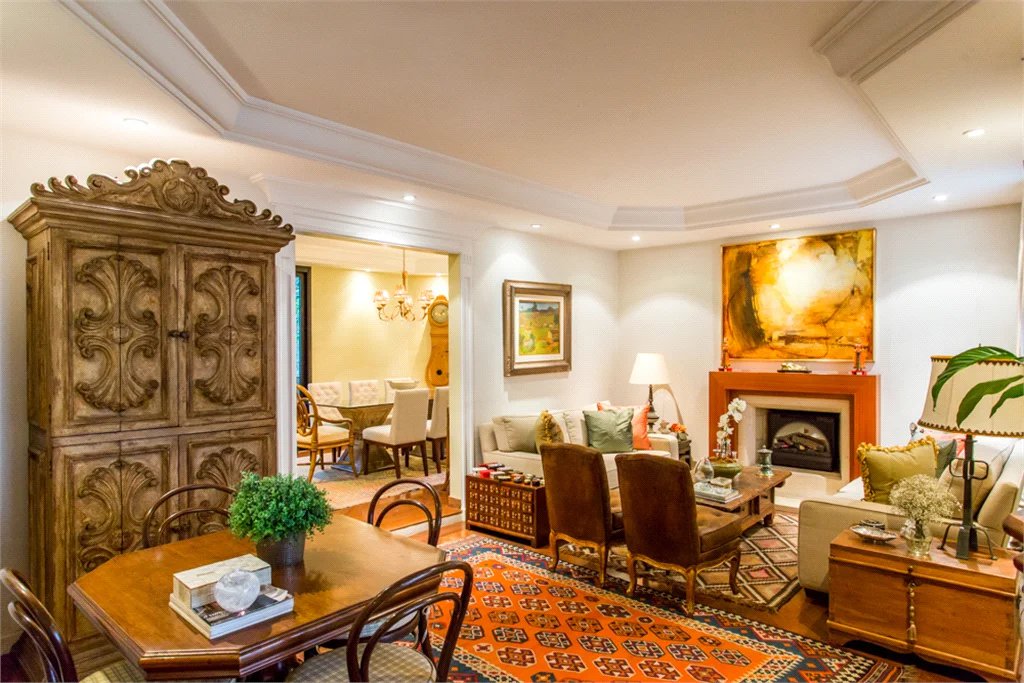 Apartamento à venda com 4 suítes em Real Parque, São Paulo, SP