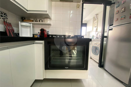 Apartamento à venda com 4 quartos, sendo 2 suítes, em Vila Hamburguesa, São Paulo, SP