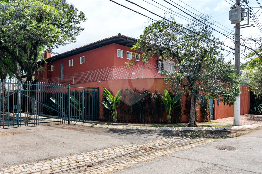Casa à venda com 4 suítes no condomínio Residencial Chácara Monte Alegre, São Paulo - SP