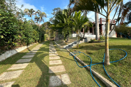 Casa em condomínio à venda com 3 quartos, sendo 1 suíte,  no Centro, Bom Jesus dos Perdões, SP