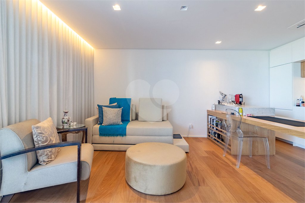 Apartamento à venda ou para alugar com 1 quarto em Vila Olímpia, São Paulo, SP