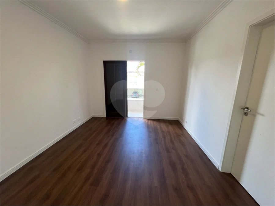Casa à venda com 4 suítes no condomínio Alphaville 3, Santana de Parnaíba - SP